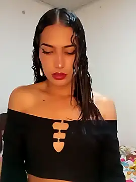 Snapshot of Lanna_hott_ chatting on 01.20.25 Lanna hott online show from 01.20.25