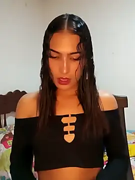 Snapshot of Lanna_hott_ chatting on 01.21.25 Lanna hott online show from 01.21.25