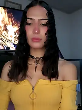 Snapshot of Lanna_hott_ chatting on 10.05.25 Lanna hott online show from 10.05.25