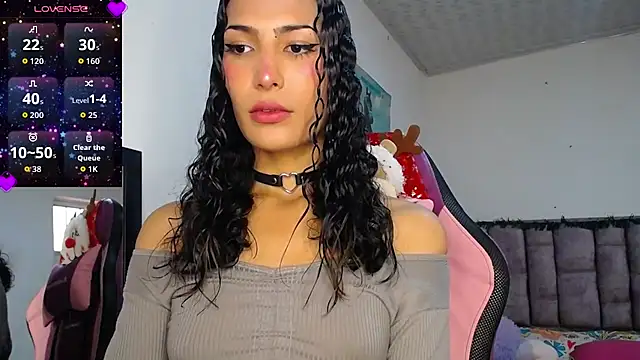 Snapshot of Lanna_hott_ chatting on 11.30.25 Lanna hott online show from 11.30.25