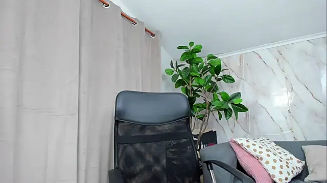 JennaPrice online show from 07.07.26