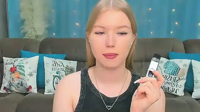 shy  lady online show from 12.15.24