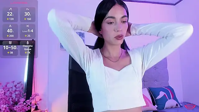 Snapshot of samy_lewis chatting on 03.09.25 samy lewis online show from 03.09.25