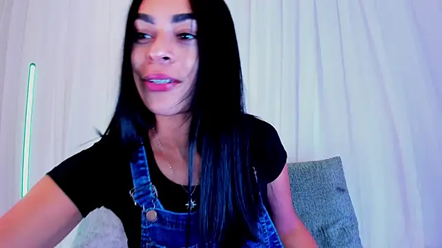 Snapshot of Yasiir_0229 chatting on 10.01.25 Yasiir 0229 online show from 10.01.25