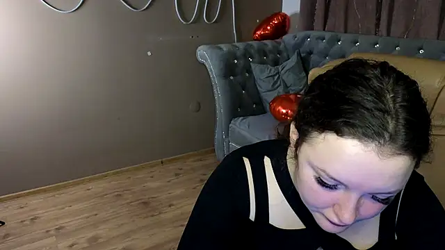 Snapshot of GloriNichols chatting on 03.13.25 GloriNichols online show from 03.13.25