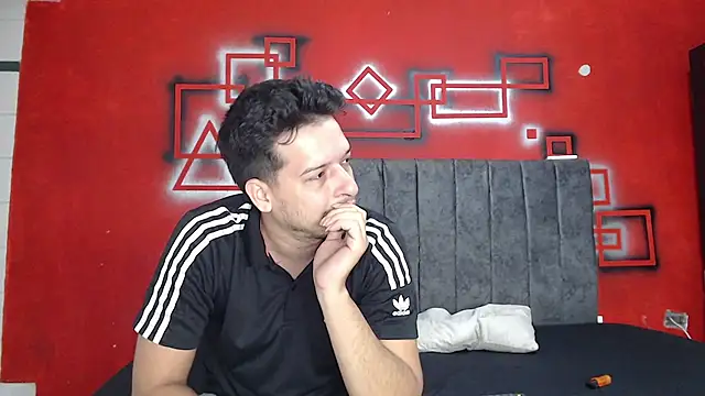 Snapshot of FerneyManti chatting on 02.08.26 FerneyManti online show from 02.08.26