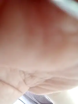 Snapshot of VyOanh2K chatting on 02.26.25 VyOanh2K online show from 02.26.25