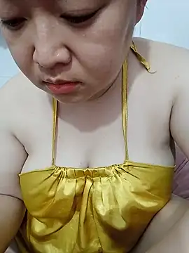 Snapshot of VyOanh2K chatting on 05.27.26 VyOanh2K online show from 05.27.26