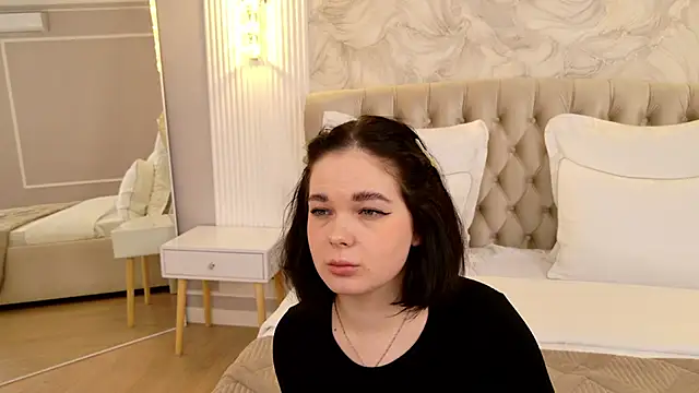 DeniseReese online show from 02.11.25