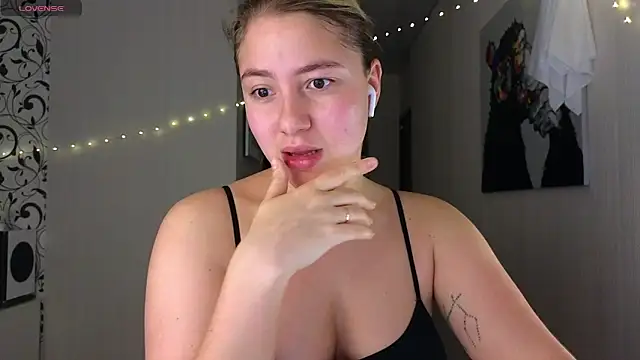 Yassyaaa online show from 01.25.25