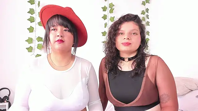 Karol IsabelCouple online show from 02.20.25