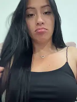 Snapshot of Sara_luna_ chatting on 11.14.25 Sara luna online show from 11.14.25