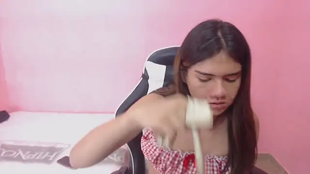 DEMI LEED online show from 02.04.25