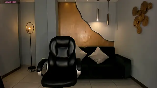 AbbyDalton online show from 10.30.25