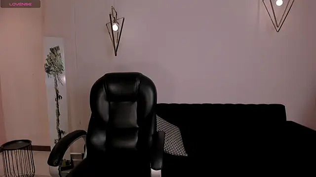 AbbyDalton online show from 11.21.25