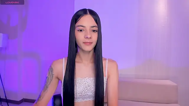 HannahJamesX online show from 09.14.25