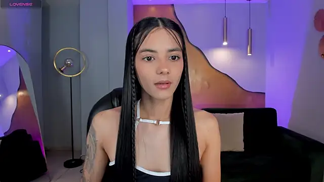 HannahJamesX online show from 09.27.25