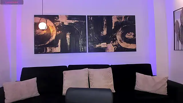 HannahJamesX online show from 06.12.26