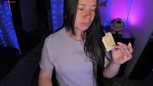 Snapshot of milysauria1 chatting on 09.16.25 milysauria1 online show from 09.16.25