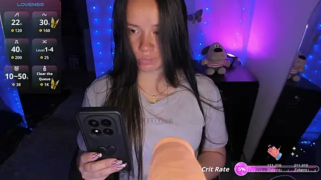 Snapshot of milysauria1 chatting on 10.04.25 milysauria1 online show from 10.04.25