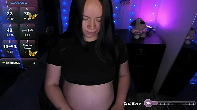 Snapshot of milysauria1 chatting on 10.15.25 milysauria1 online show from 10.15.25