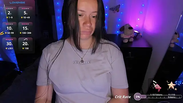 Snapshot of milysauria1 chatting on 10.24.25 milysauria1 online show from 10.24.25