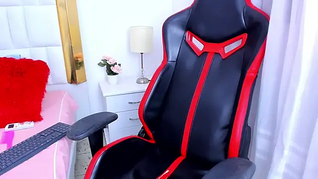 MadelineJackson online show from 03.15.25