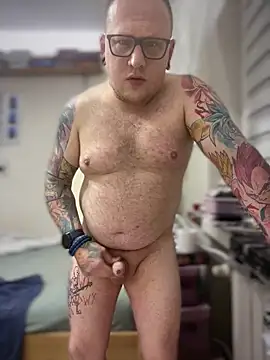 PierreNaked89 online show from 12.17.25