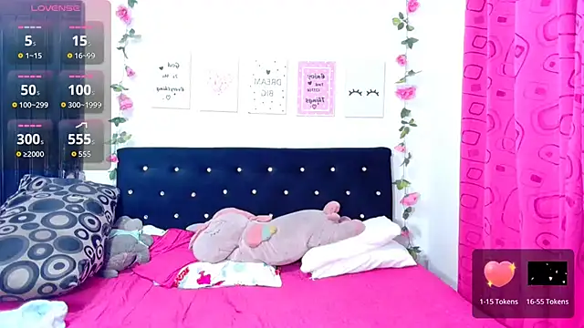 Snapshot of CiaraEbony chatting on 09.28.25 CiaraEbony online show from 09.28.25