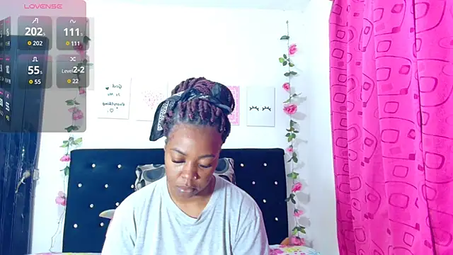 Snapshot of CiaraEbony chatting on 11.15.25 CiaraEbony online show from 11.15.25