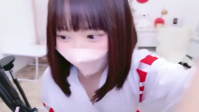 Snapshot of x-naru-x chatting on 01.19.26 x-naru-x online show from 01.19.26