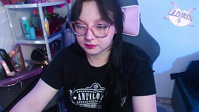 LiloMoon69 online show from 01.25.25