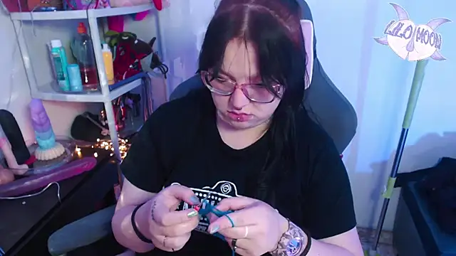 LiloMoon69 online show from 01.25.25
