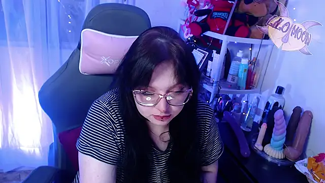 LiloMoon69 online show from 02.22.25