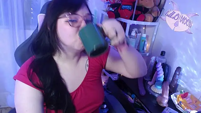 LiloMoon69 online show from 02.28.25