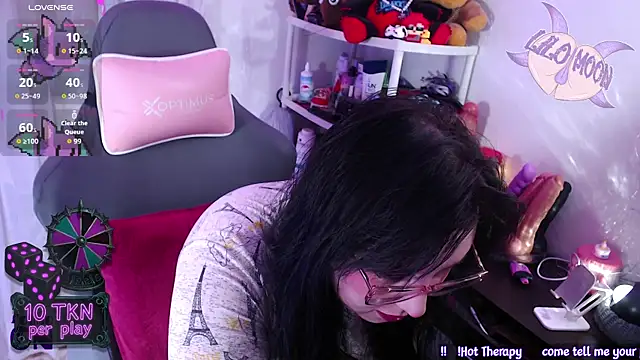 LiloMoon69 online show from 11.24.25