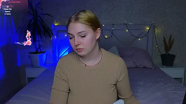 Snapshot of Catherine_River chatting on 03.21.26 Catherine River online show from 03.21.26