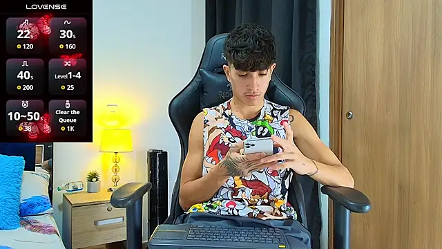 Snapshot of _CamiloBass chatting on 05.23.26 CamiloBass online show from 05.23.26