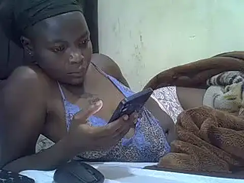 pretty vivy online show from 03.18.25