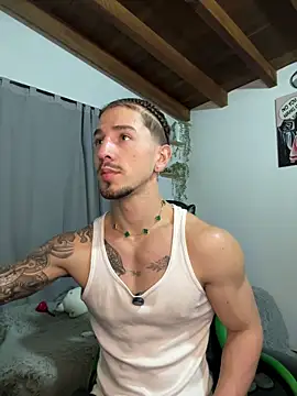 Valentino Xander online show from 02.20.26