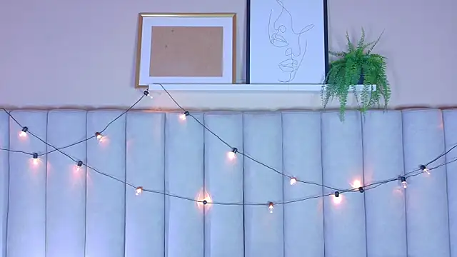 Snapshot of EngelStone chatting on 12.05.25 EngelStone online show from 12.05.25