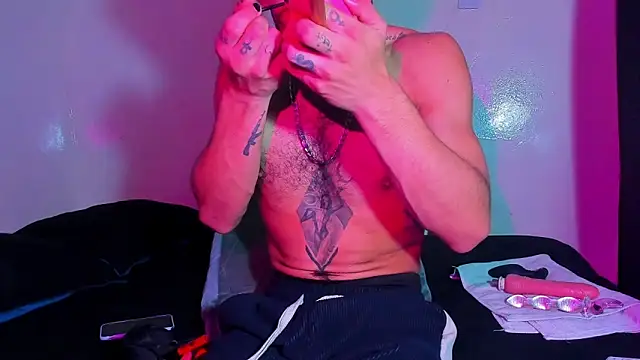 Piggy Eddy online show from 03.04.26