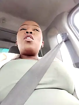 Snapshot of bigbootyboohle chatting on 09.27.25 bigbootyboohle online show from 09.27.25