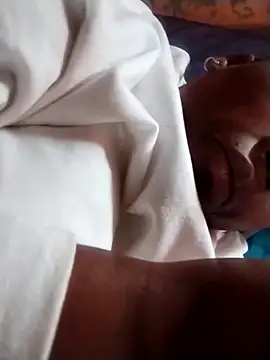 Snapshot of bigbootyboohle chatting on 11.19.25 bigbootyboohle online show from 11.19.25