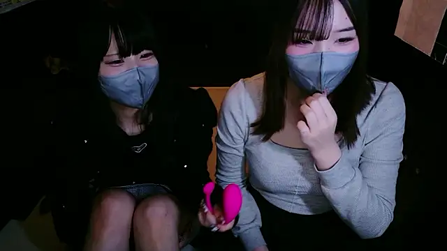 Snapshot of mari_tan_ch chatting on 02.20.26 mari tan ch online show from 02.20.26