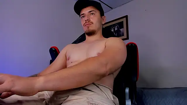 Snapshot of james_connor2 chatting on 02.26.25 james connor2 online show from 02.26.25