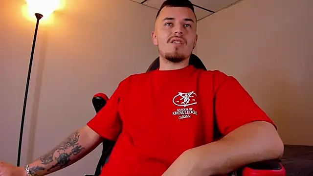 Snapshot of james_connor2 chatting on 03.13.25 james connor2 online show from 03.13.25