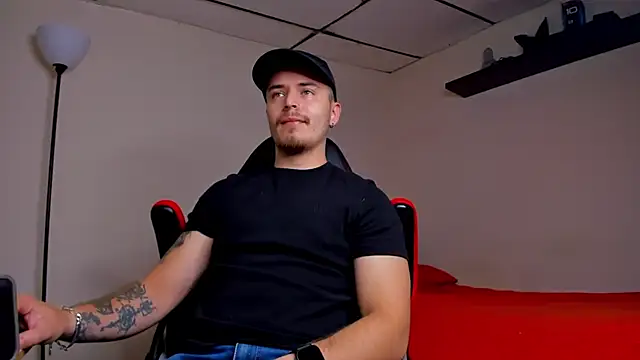 Snapshot of james_connor2 chatting on 09.30.25 james connor2 online show from 09.30.25