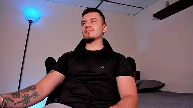 Snapshot of james_connor2 chatting on 01.13.26 james connor2 online show from 01.13.26