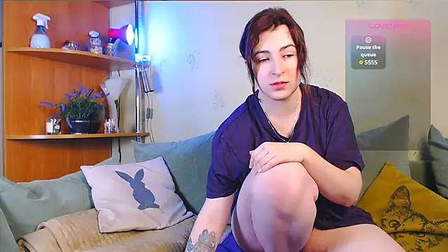 Caroline1995 online show from 12.04.25